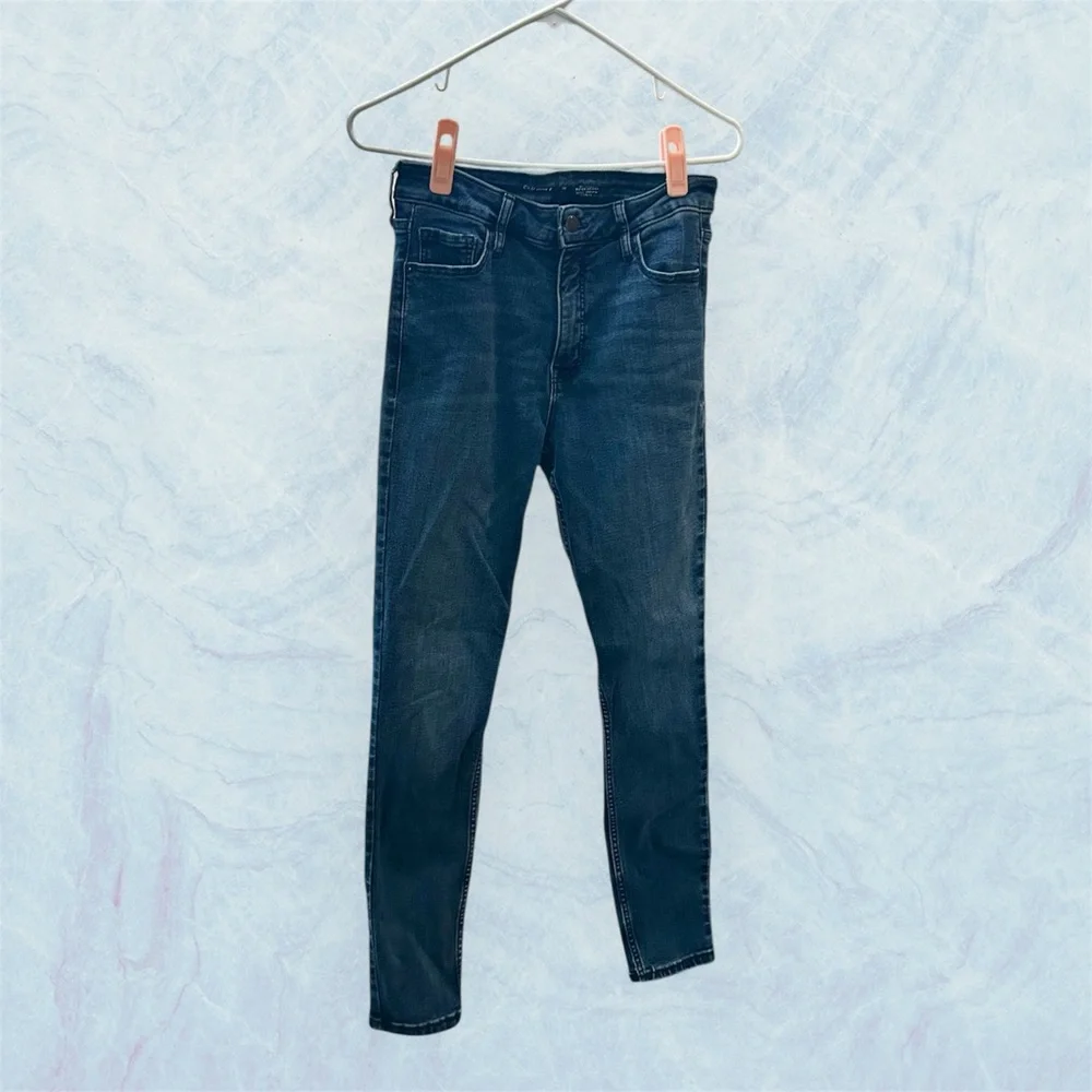 Old Navy Women's Dark Blue Skinny Jeans - Picture 1 of 2